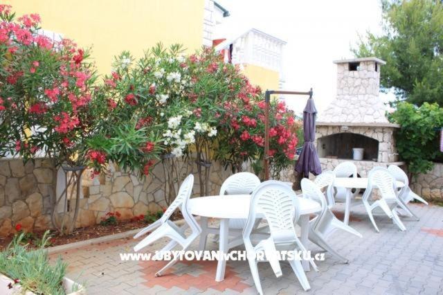 Apartments Nada فير المظهر الخارجي الصورة